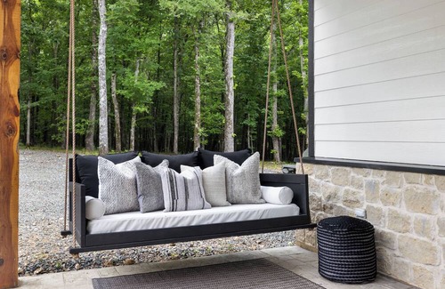 Broken Bow Cabin | *NEW* Luxury Cabin Sleeps 16. Close to the Fun!