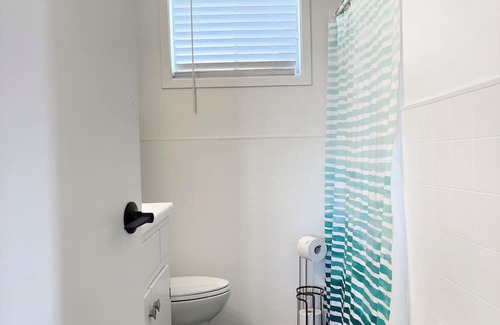 Naufrage Apartment | Waterview 10 min to Greenwich Park bikes, close to trails 5 min to spa & golf!