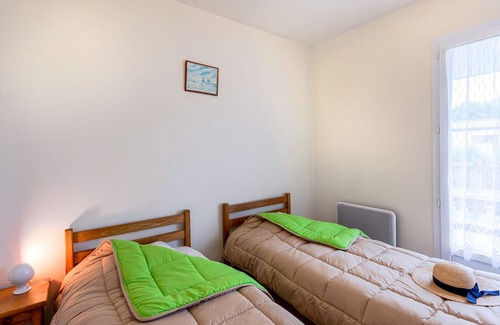Mache Resort | Property In A Holiday Village '5 - Maison T3 Eco' with Shared Pool, Terrace and Shared Garden