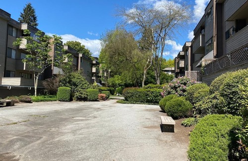 Port Coquitlam Apartment | Beautiful and Renovated 2 Bedroom Apartment, 🐶pets Welcome With Parking