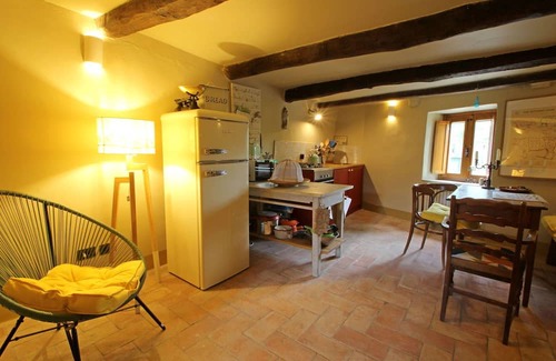 Fosdinovo Villa | Stunning villa for 3 guests with WIFI and TV, close to La Spezia