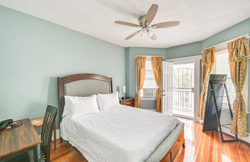 Roxbury Apartment | Boston Vacation Rental ~ 4 Mi to Fenway Park!