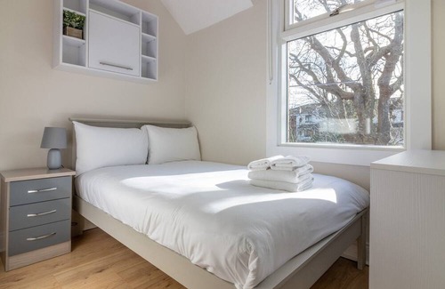 Donnybrook House | GuestReady - Cosy Retreat in Donnybrook