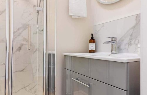 Donnybrook House | GuestReady - Cosy Retreat in Donnybrook