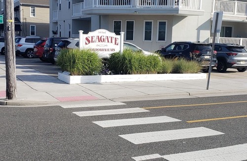 North Wildwood Condo | Days in July open, must rent the entire 17 days until July 30 not shorter term