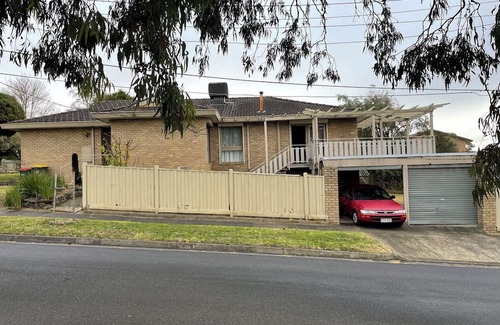 Bundoora House | A convenient and livable place for daily life（别墅大床双人间）