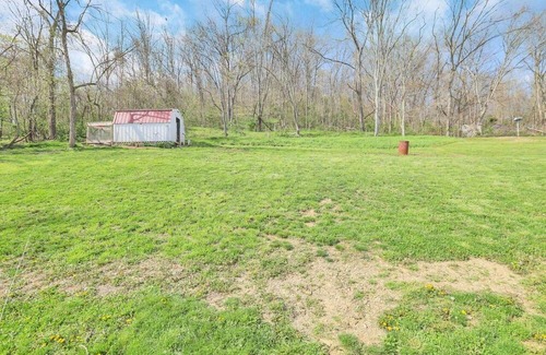 Laurelville Cottage | Cozy County Cottage Conveniently located in Laurelville Ohio.