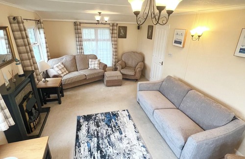 Aldborough Cabin | Newly listed may 2024, 45 Highsett Lodge, Trimingham - close to Cromer!