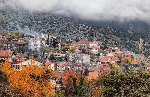 Eptalofos Condo | Eptalofos Guesthouse - Double Suite with Fireplace
