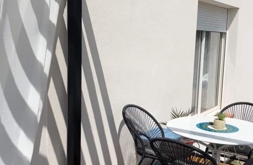 Blauzac Villa | Villa a 10 min Duzès
