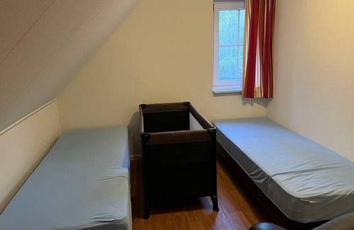 Hellendoorn House | Holiday home with conservatory, near Hellendoorn