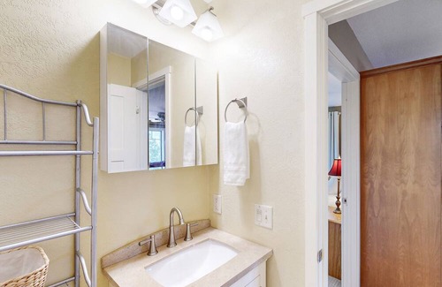 Spearfish Apartment | Quiet house with tranquil views of Spearfish Hills, grill, partial AC, & cable