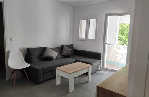 Huerta de Santa Teresa Apartment | La Zambra. Tranquilidad. Ubicacion con Todos los Servicios al Alcance