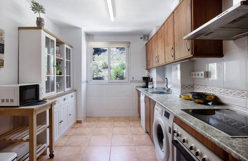 Benalmadena Apartment | Apartment 'Penthouse with Sea View and Pool' with Shared Pool, Wi-Fi and Air Conditioning