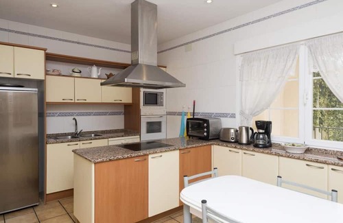 Nieva House | Holiday Home 'El Nogal De Nieva' with Private Pool, Private Terrace and Wi-Fi