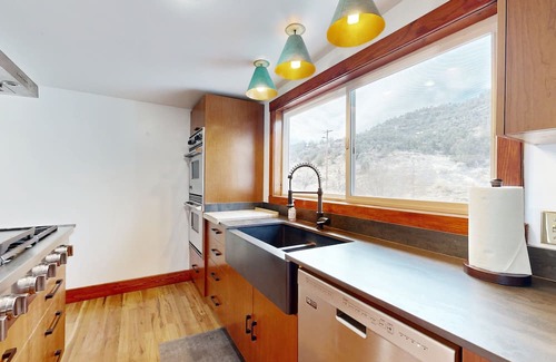 Naturita House | 2-story duplex with mtn views, deck, grill, W/D, & AC