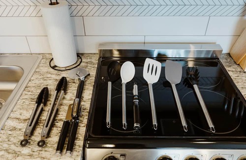 Kalispell Apartment | Brand New Downtown Studio w Kitchen