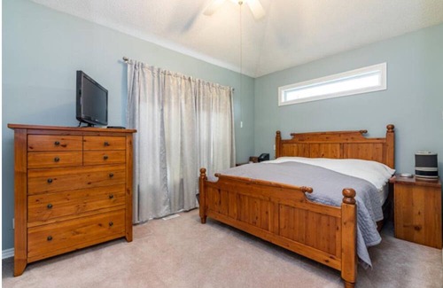 Red Deer House | Beautiful Spacious House for Rent