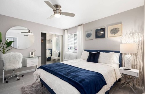 Park Scottsdale Four House | Starlight Oasis w/ Pool Table & Hot Tub!