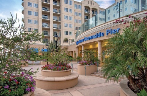 Townsite Condo | Club Wyndham Oceanside Pier Resort