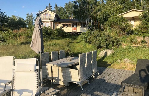 Gavle O House | Pleasant accommodation with its own beach located along the Jungfrukusten | SE20023