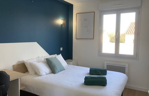 Venansault House | Maison Spacieuse Avec Jardin à 25min des Sables D'olonne
