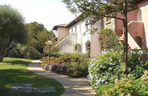 Porto Rotondo Apartment | garden porto rotondo sab