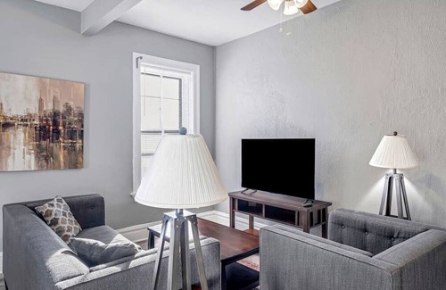 Shaw House | Beautiful, Rehabbed Four-Unit in Shaw Community
