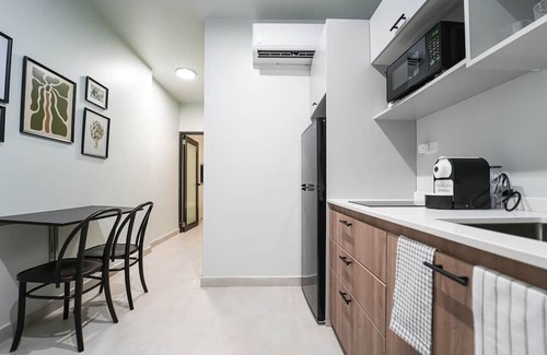 Santurce Apartment | Patio Elba Standard 1Bedroom Queen Bed (no window)