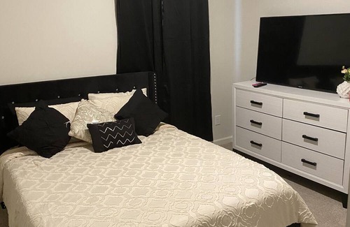 Lithia Springs House | Spacious 5-bedroom house with AC and WiFi in beautiful Lithia Springs