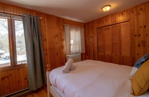 Tiny House | 3 Bdrm Family Escape - Steps from Sandy Beach!