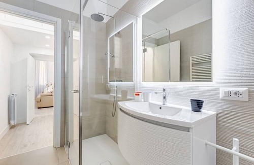 Testaccio Apartment | BMGA | The White Crown Apt in Testaccio