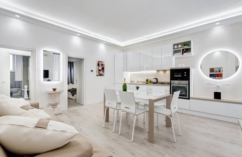 Testaccio Apartment | BMGA | The White Crown Apt in Testaccio