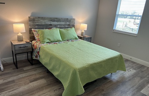 Lake Bentley House | Cozy 4-bedroom house in Lakeland with AC, WiFi, close to shopping