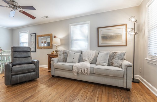 Old Village House | 3 BR with private pool close to beaches