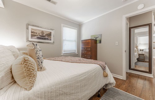 Old Village House | 3 BR with private pool close to beaches