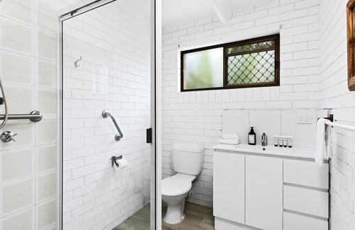 Traviston Apartment | Oceanside on Dudley