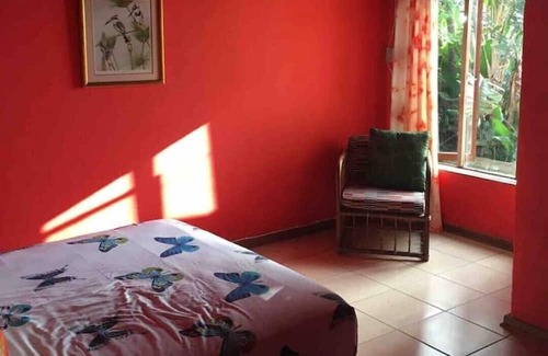 Trafalgar Villa | Trafalgar Beach House with direct beach access