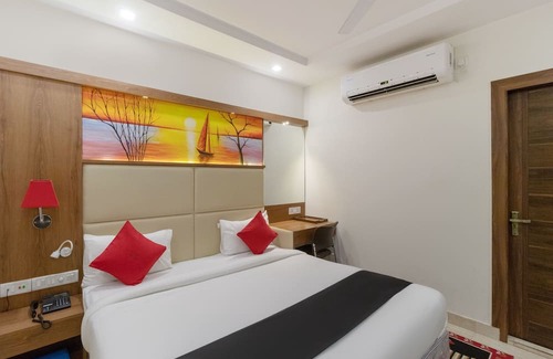Sector V Hotel | Super OYO Collection O Revaa