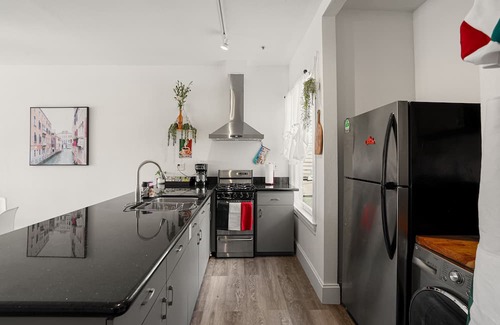 South of Market Apartment | Urban Oasis in San Francisco: Your Ideal VRBO Getaway