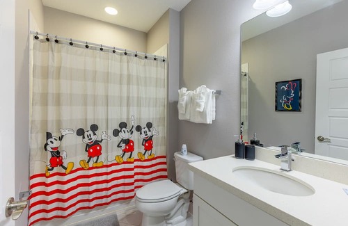 Davenport House | Magic Mirage by AvantStay | Group Retreat + Private Pool, Resort Access