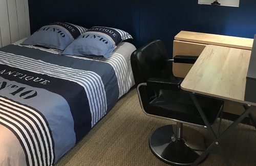 Avignon Boat Rental | Peniche Appartement 1 Chambre Avignon