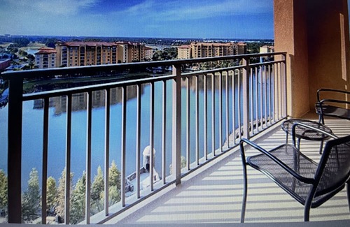 Lake Buena Vista Apartment | On Disney’s doorstep! Spacious lodging; multiple pools & eateries on property!
