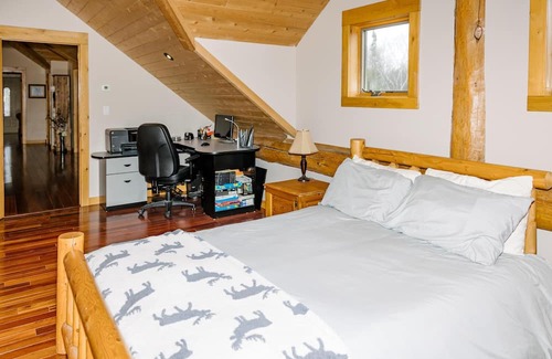Eagle Lake Cottage | Your Ultimate Private Getaway