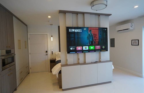 North Corals Apartment | NEW Luxury Private Modern wPatio 1 Mi to Beach