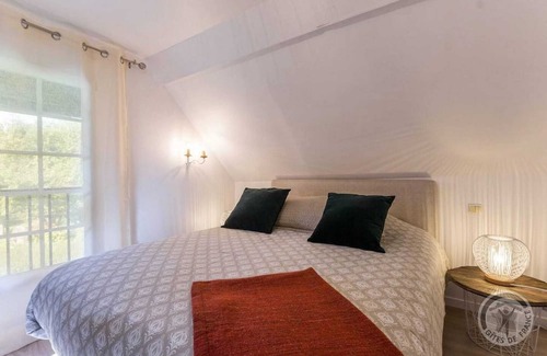 Annebault House | Homerez - House 12 km away from the beach for 8 ppl. with garden at Annebault
