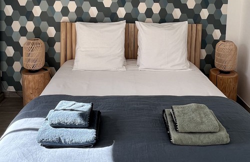 Caro Apartment | Apartment 'Maison Biscaya Appt 2 À 4 Pers' with Mountain View, Shared Pool and Wi-Fi