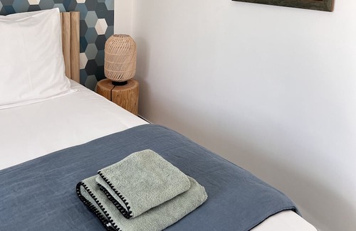 Caro Apartment | Apartment 'Maison Biscaya Appt 2 À 4 Pers' with Mountain View, Shared Pool and Wi-Fi