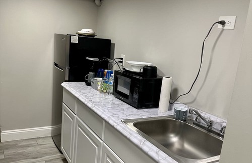 East Massapequa House | Cozy Studio in terrific Massapequa with AC, WiFi