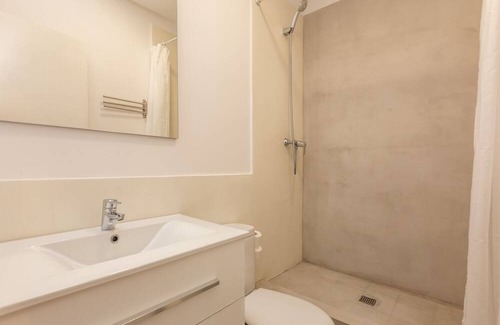 El Raval Apartment | Nice renovated apartment near Ramblas with wifi